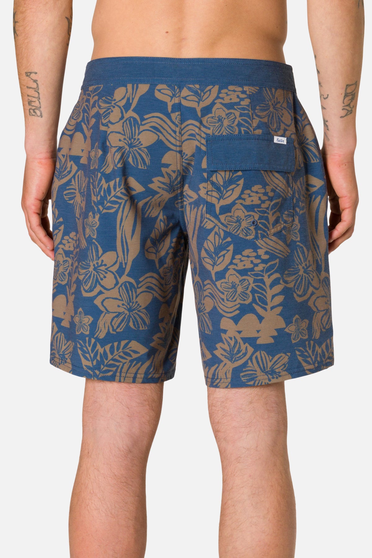 CARVER HYBRID TRUNK