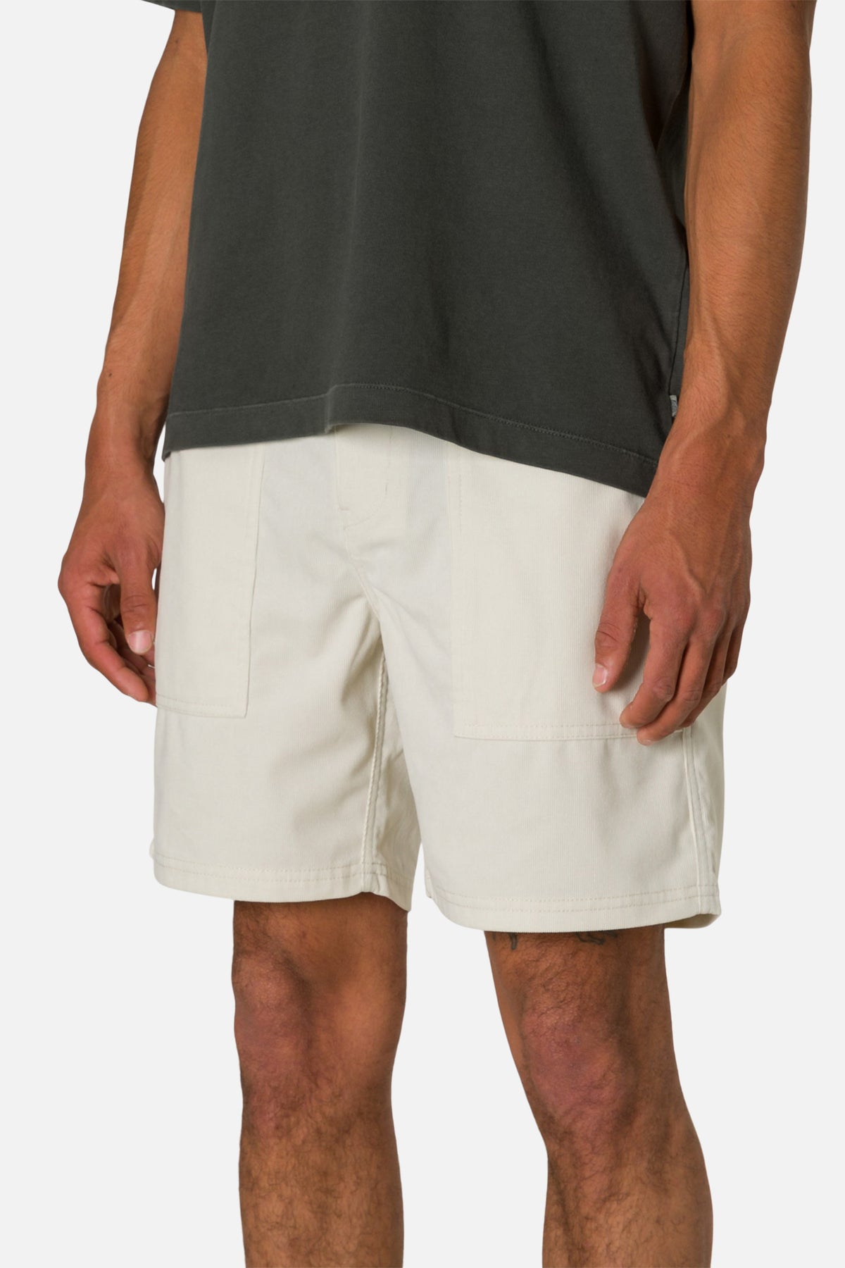 TRAILS CORDUROY SHORT