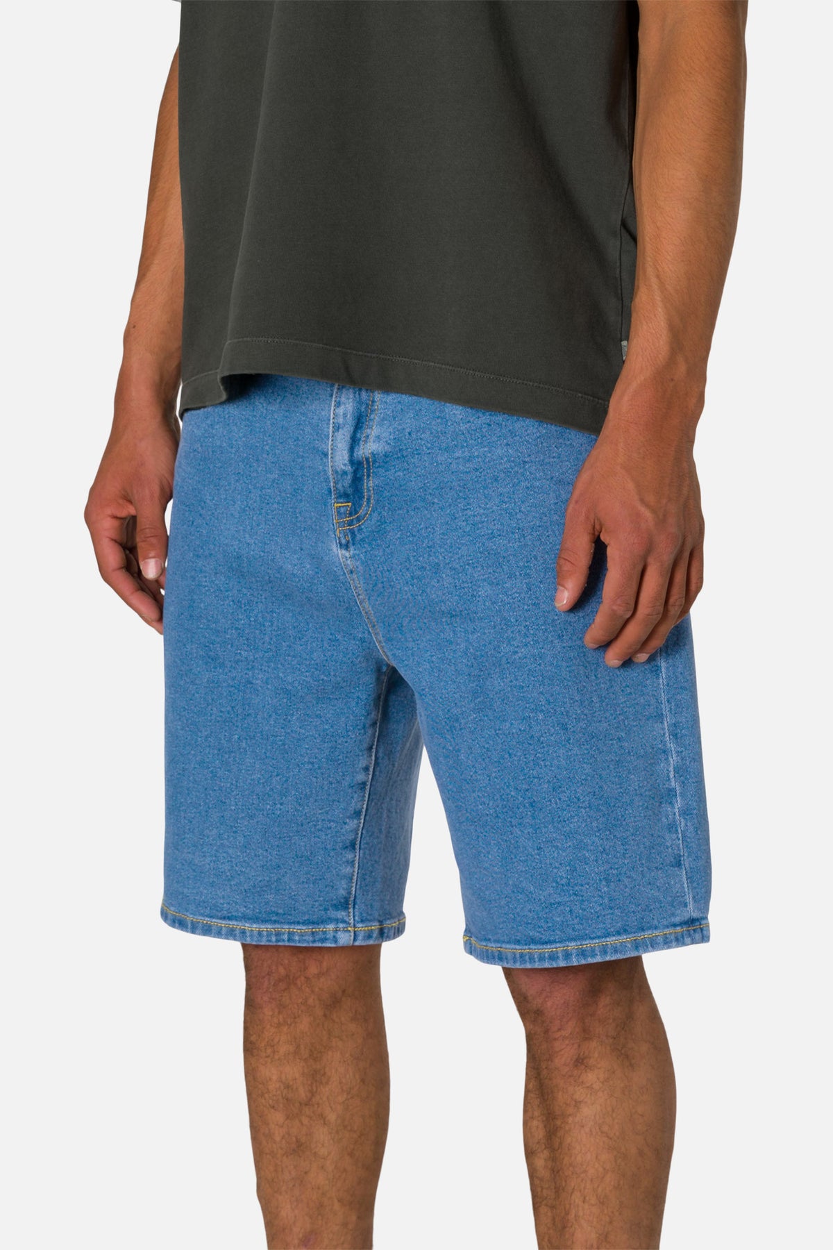 GEORGE 64 SHORT
