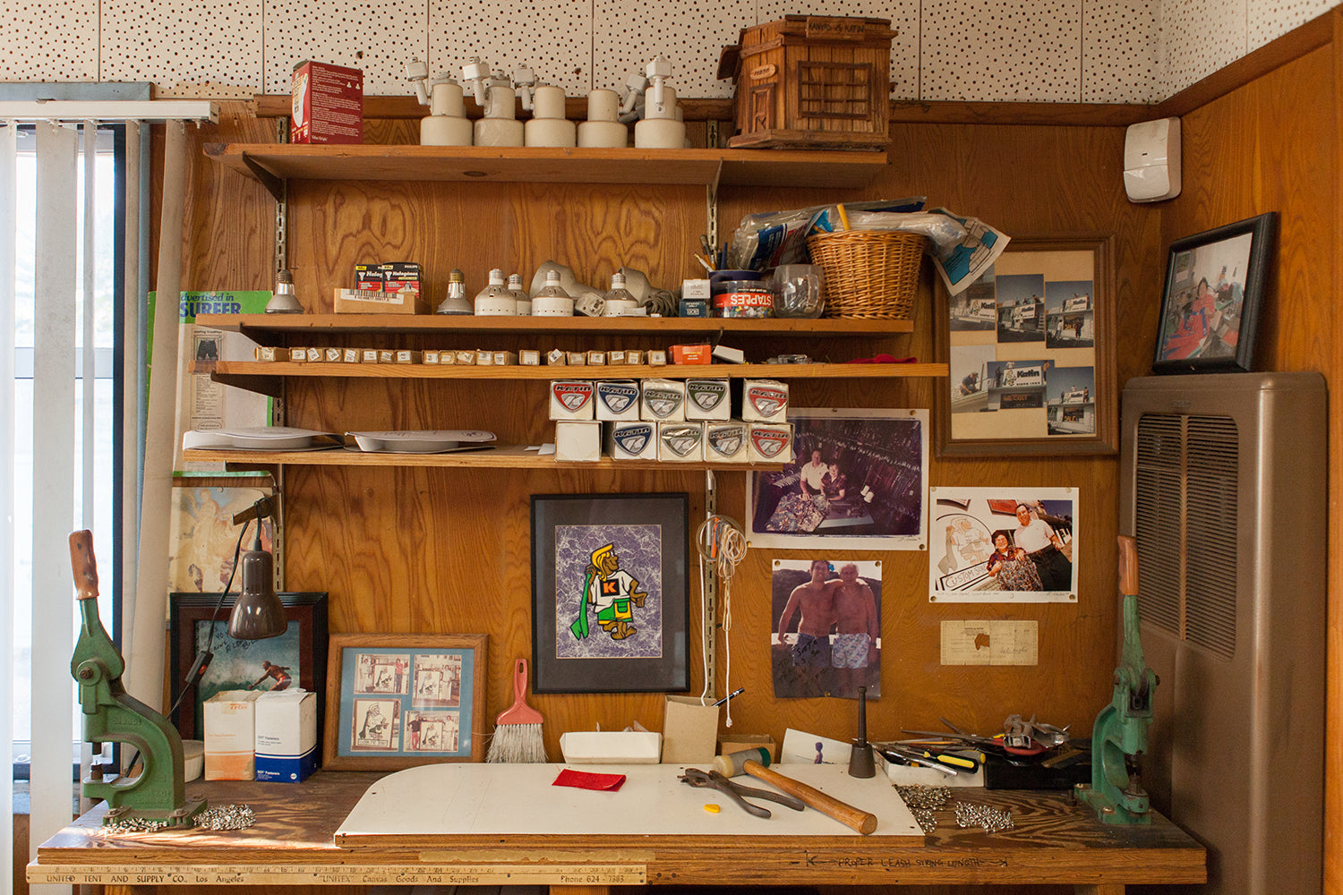 Katin_shop_wall_2