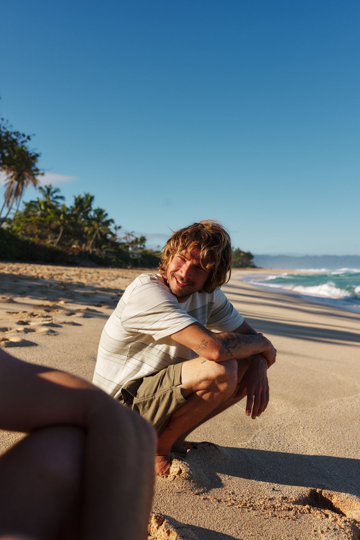 Web_katin_summer26_greg_tee_isaiah_local_short_shadow_1324