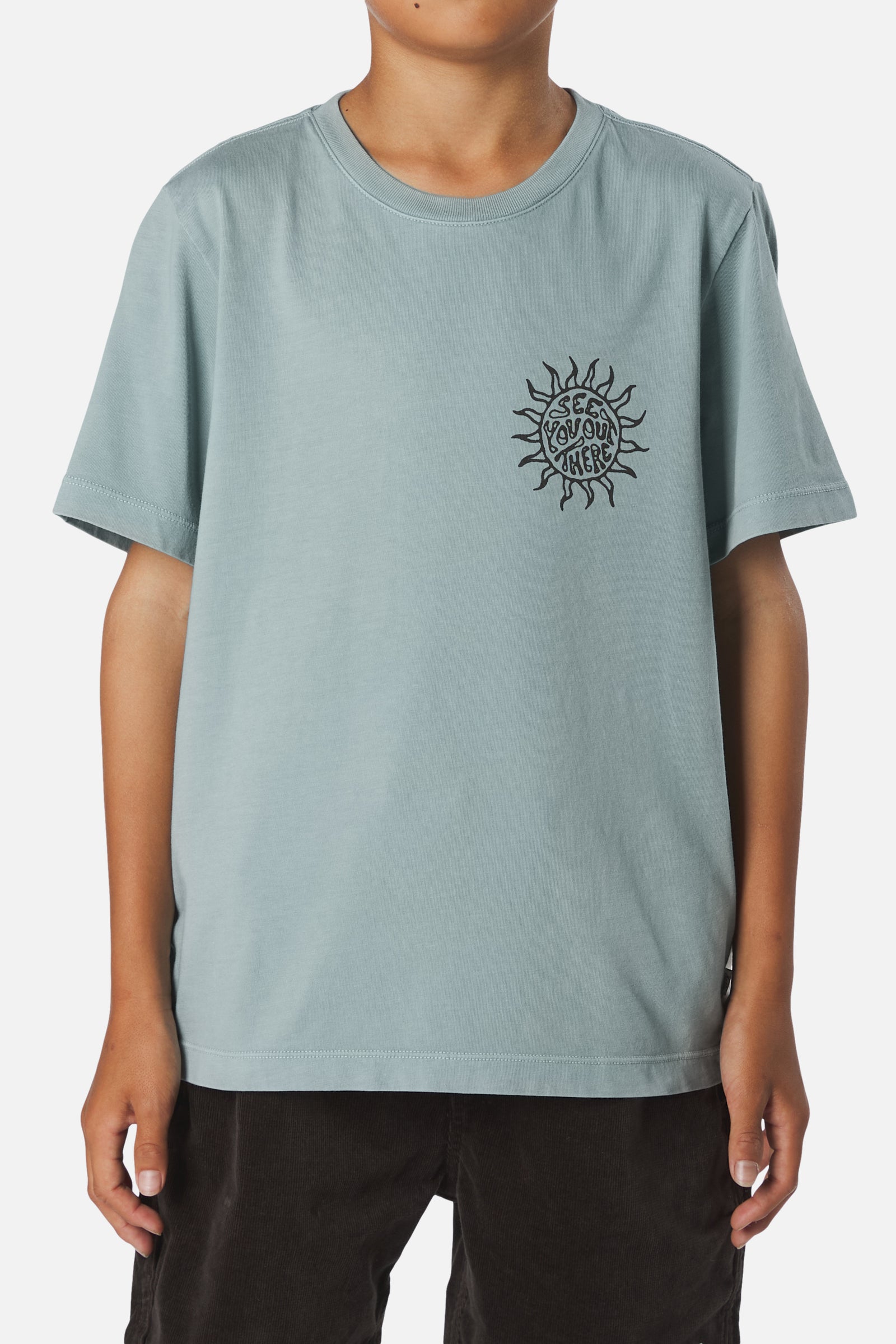 Katin su26 boys ss tee boys lumen tee air force blue vintage wash on model front