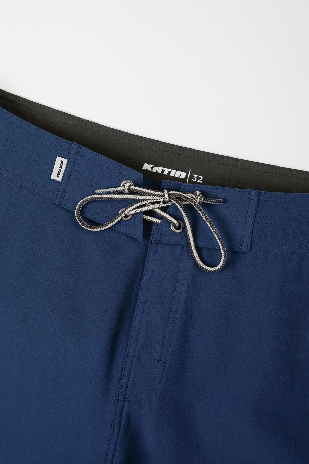 FLOW SURF TRUNK
